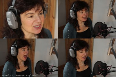 Photos of Karen at the piano. Photos (C)2011 Andrew Kay